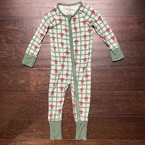 Little One Shop Gift Wrapped Christmas Pajamas 12-18 month